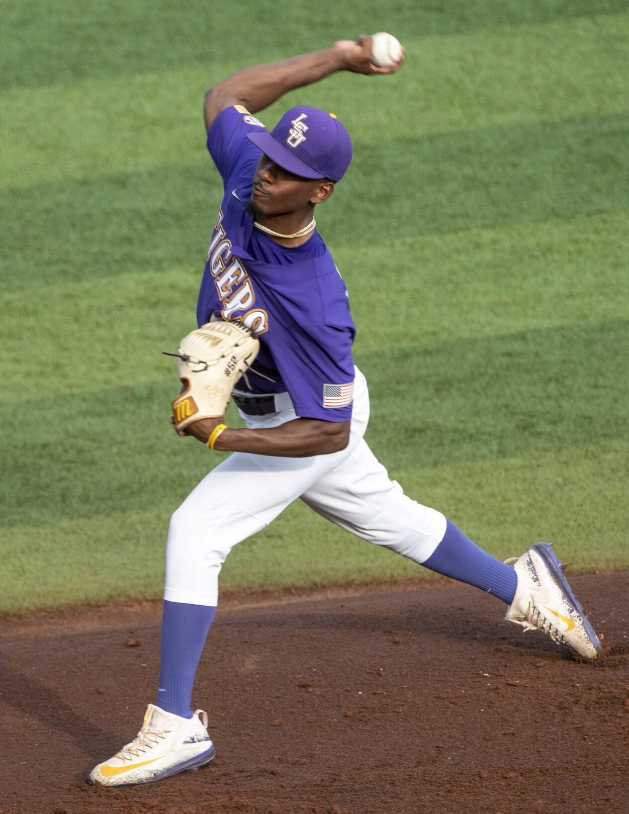 BR.lsutennessee.061321 0231 bf.jpg